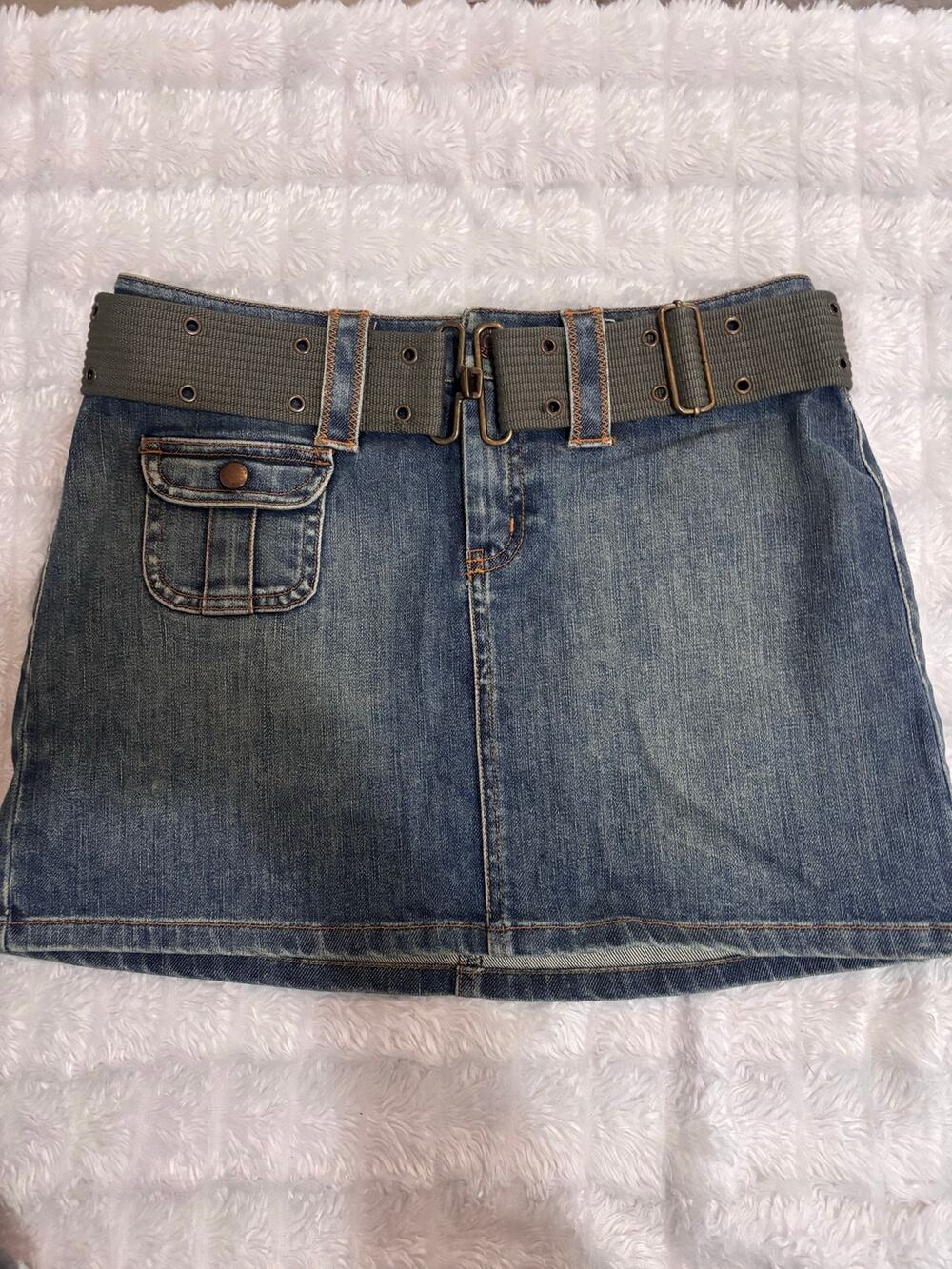 Y2K denim skirt